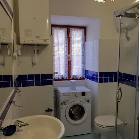 La Casa Dei Nonni Apartment *